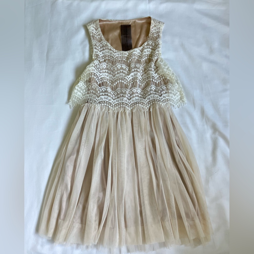 Small Beautiful Tulle and Lace Cream Woman Ladies Girl Special Occasion